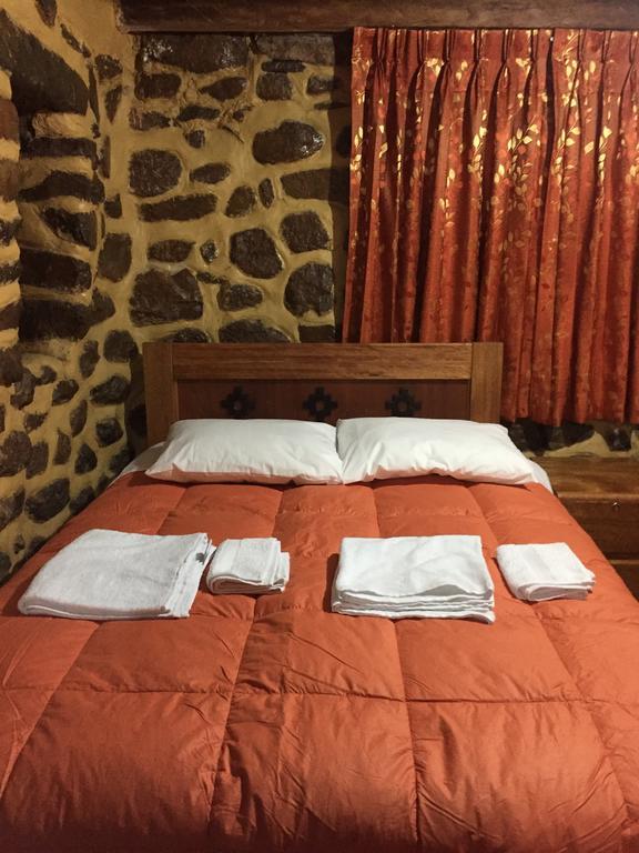 Rumi Sonqo Hostel Ollantaytambo Extérieur photo